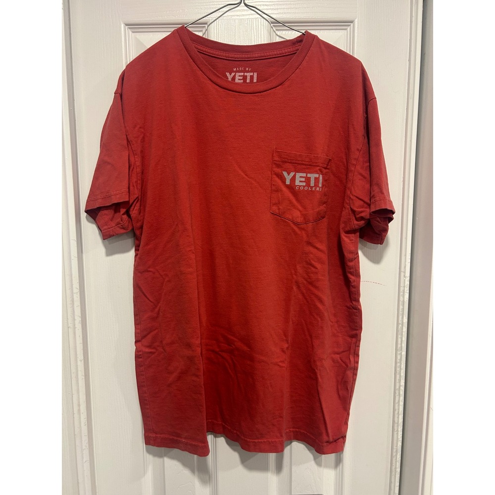 Yeti Coolers Mens Red Pocket T-Shirt Large Wildly Stronger Graphic Short Sleeve
